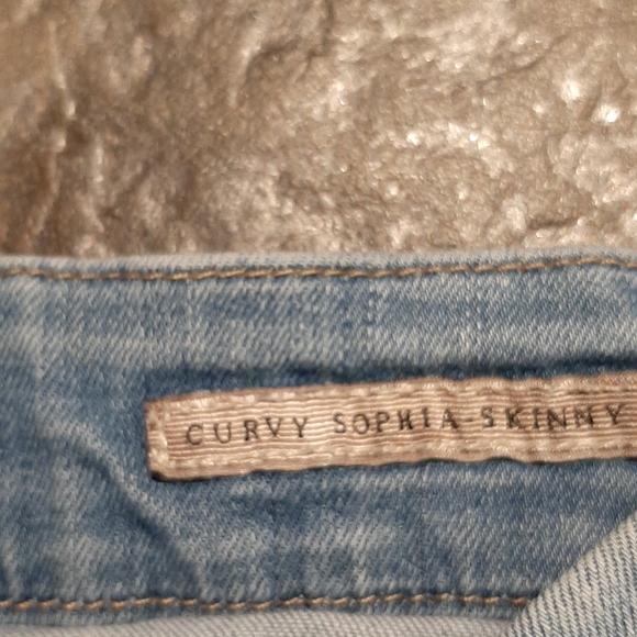 Guess Jeans - Picture 8 of 10